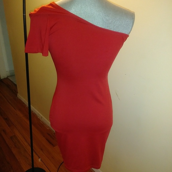 Dress - Picture 2 of 3